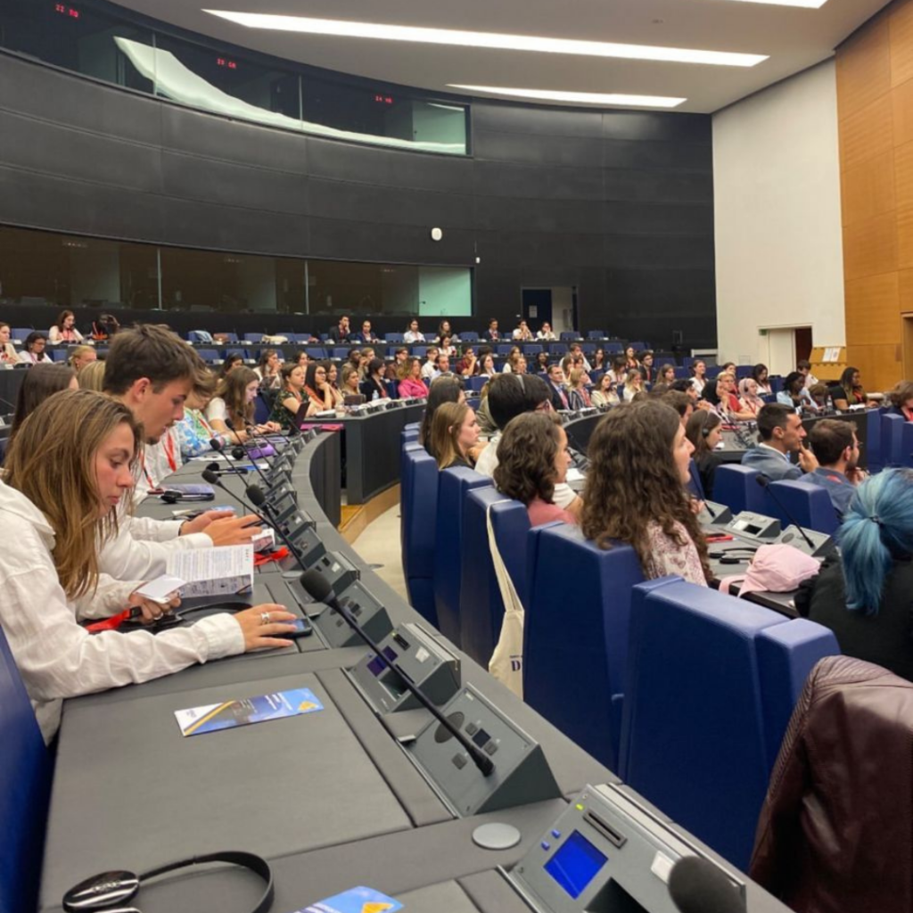 students in the European Parliament during the European Student Assembly